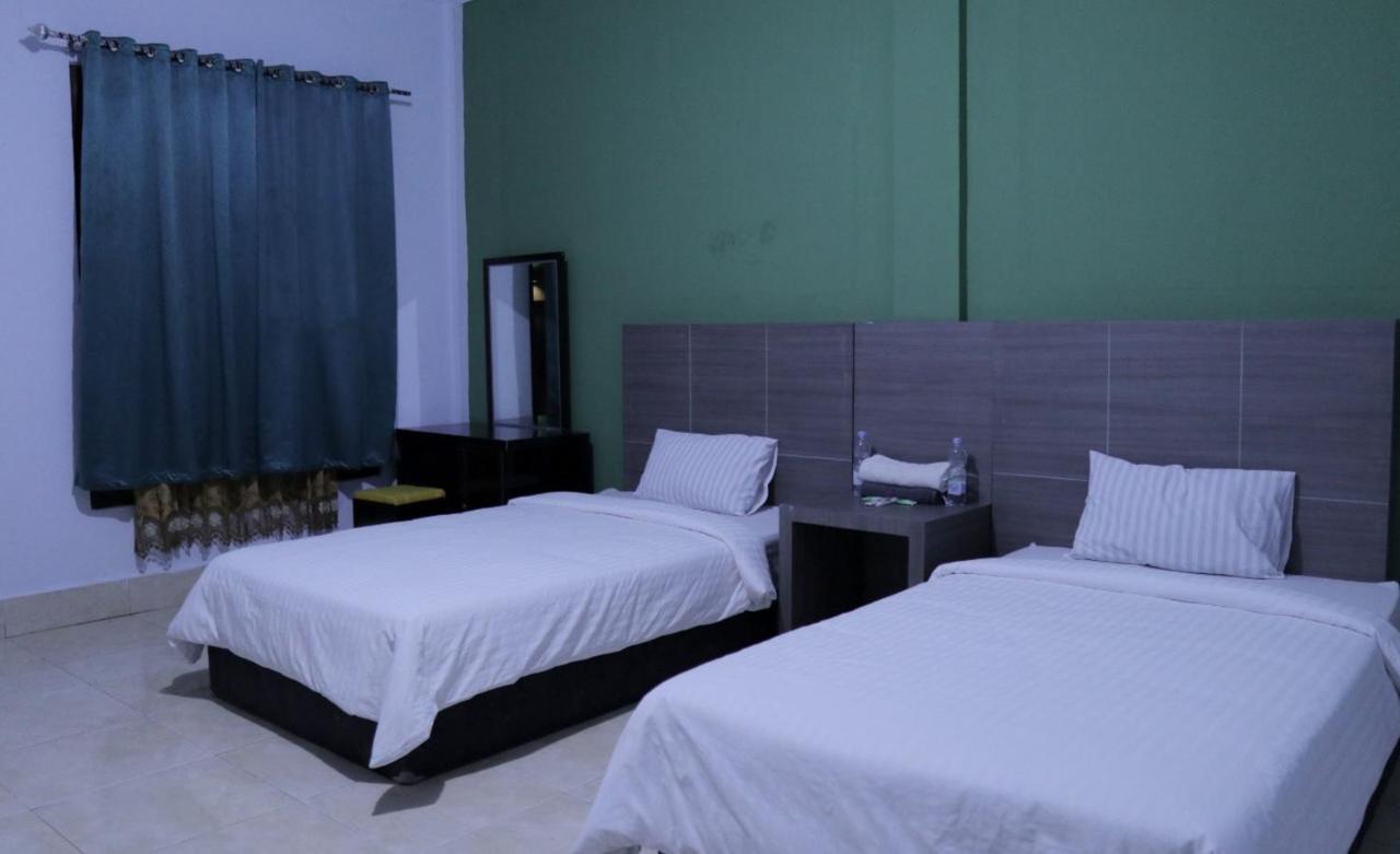 Reddoorz @ Pasangkayu Mamuju Utara Hotel Exterior photo