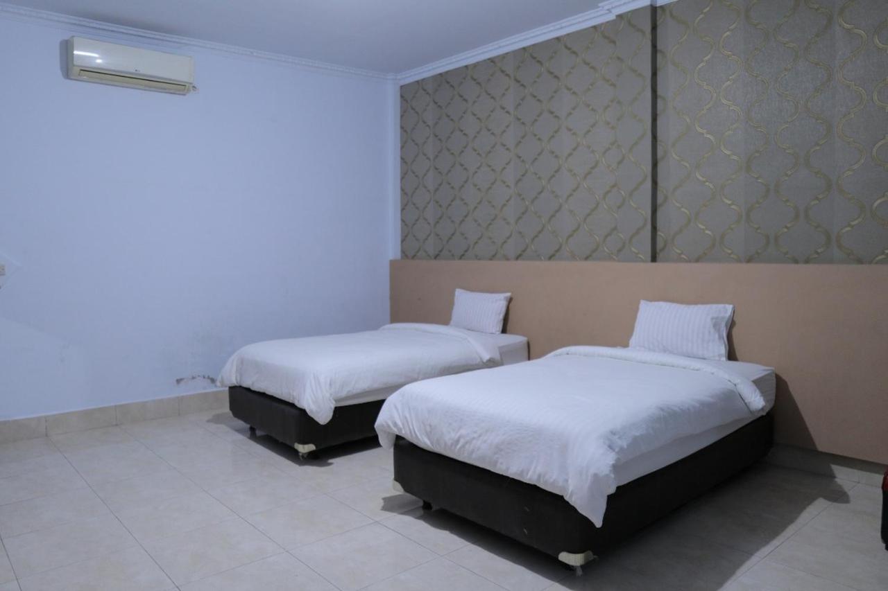 Reddoorz @ Pasangkayu Mamuju Utara Hotel Exterior photo